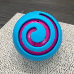 Fat Brain Toys Oombee Ball